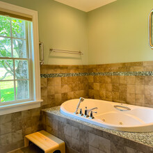 vermont room tub view